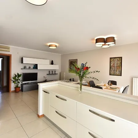 Caseospitali - Masai Mara, Elegante Bilocale Con Ampio Balcone Apartment Cernusco Sul Naviglio
