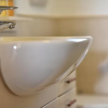 Caseospitali - Masai Mara, Elegante Bilocale Con Ampio Balcone Cernusco Sul Naviglio